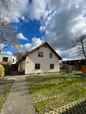 Foto - Haus zum Kaufen in Berlin 670.000,00 € 140 m²