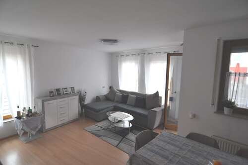 Foto - Wohnung zum Mieten in Neuhausen 795,00 € 56 m²