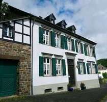Haus zum Kaufen in Hellenthal 490.000,00 € 480 m²