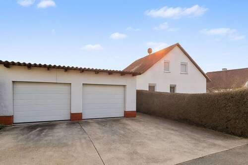 Foto - Haus zum Kaufen in Poppenhausen 299.000,00 € 124.75 m²