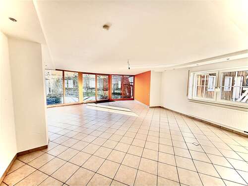 Foto - Haus zum Kaufen in Ermershausen 249.000,00 € 270 m²