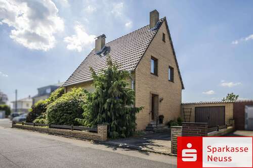 Foto - Haus zum Kaufen in Rommerskirchen 249.000,00 € 91 m²