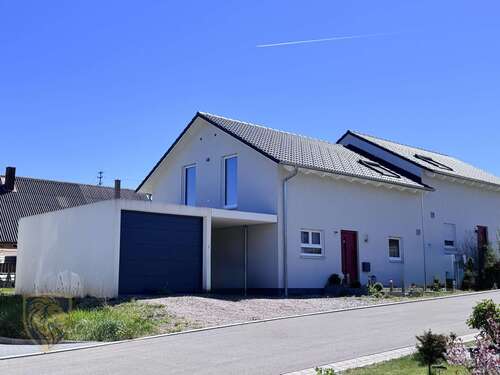Foto - Haus zum Kaufen in Donaueschingen Hubertshofen 440.000,00 € 105.23 m²