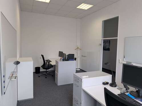 Foto - Büro in Köln 650,00 € 35 m² - 650,00&nbsp;EUR Kaltmiete, ca.&nbsp; 35,00&nbsp;m&sup2;
