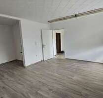 Büro in Garbsen 350,00 € 35 m² - 350,00&nbsp;EUR Kaltmiete, ca.&nbsp; 35,00&nbsp;m&sup2; in Garbsen (PLZ: 30419)