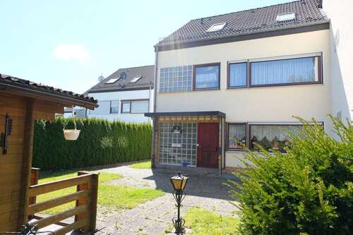 Foto - Haus zum Kaufen in Bebra 199.000,00 € 172 m²