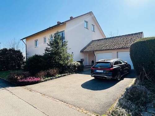 Foto - Haus zum Kaufen in Singen 738.000,00 € 257 m²