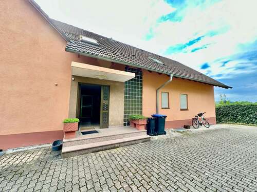 Foto - Haus zum Kaufen in Herbolzheim 585.000,00 € 319 m²
