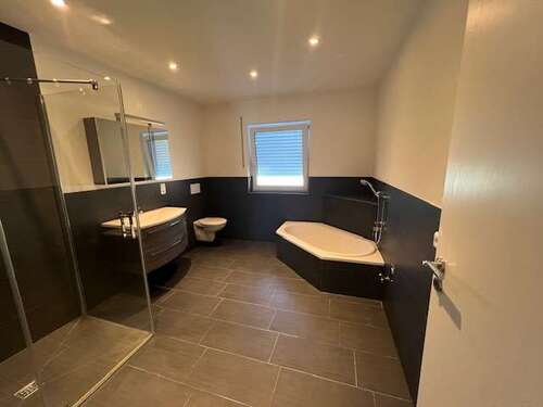 Foto - Haus zum Kaufen in Deggendorf 479.000,00 € 143 m²