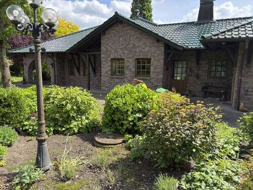 Foto - Haus zum Mieten in Kaarst 2.800,00 € 200 m²