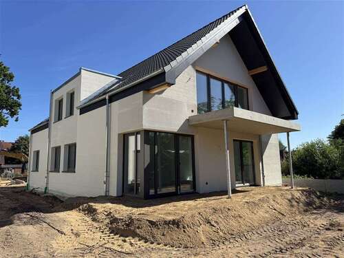 Foto - Haus zum Kaufen in Stein b Laboe 950.000,00 € 199.3 m²