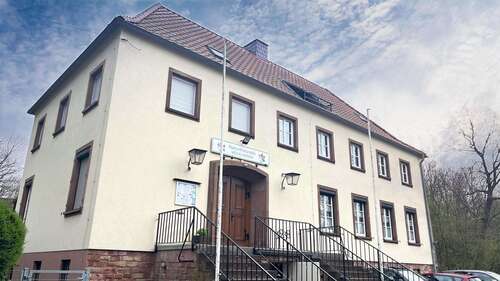 Foto - Haus zum Kaufen in Völklingen 365.000,00 € 450 m²
