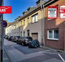 Haus zum Kaufen in Krefeld 329.000,00 € 212 m²