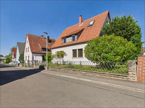 Foto - Haus zum Kaufen in Goldbach 387.000,00 € 140 m²