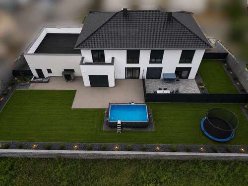 Foto - Haus zum Kaufen in Hornbach 900.000,00 € 330 m²