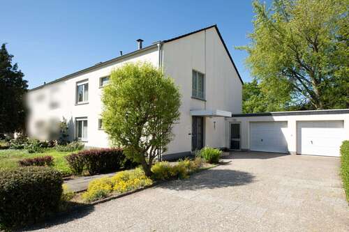Foto - Haus zum Kaufen in Dreieich 880.000,00 € 150.4 m²