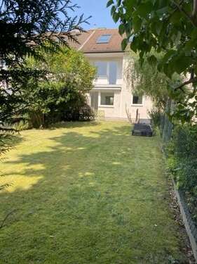 Foto - Haus zum Kaufen in Köln 690.000,00 € 130 m²