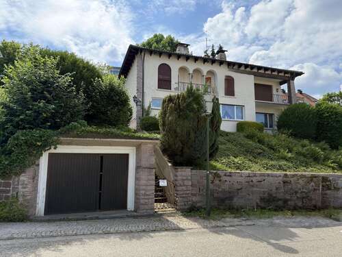 Foto - Haus zum Kaufen in Baden-Baden 1.150.000,00 € 220 m²