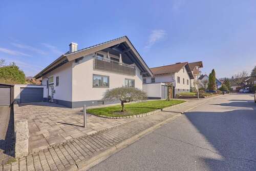 Foto - Haus zum Kaufen in Rimbach 679.000,00 € 200 m²