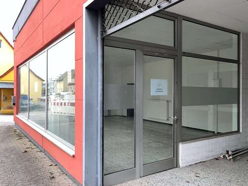Foto - Büro in Roth 670,00 € 67.75 m² - 670,00 EUR Kaltmiete, ca.  67,75 m²