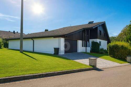 Foto - Haus zum Kaufen in Großerlach 490.000,00 € 374 m²