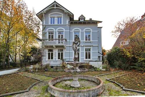 Foto - Haus zum Kaufen in Hamburg-Klein Borstel 1.690.000,00 € 333 m²