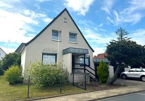 Foto - Haus zum Mieten in Peine 930,00 € 107 m²