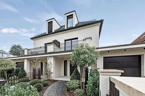 Foto - Haus zum Kaufen in München 2.490.000,00 € 234 m²