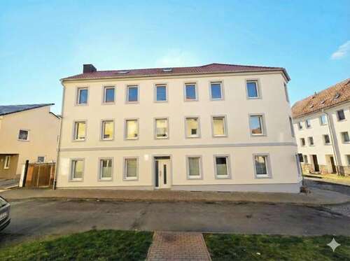 Foto - Haus zum Kaufen in Aschersleben 369.000,00 € 393.54 m²