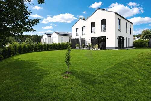 Foto - Haus zum Mieten in Chemnitz 1.949,00 € 134 m²