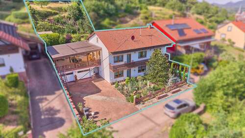 Foto - Haus zum Kaufen in Gossersweiler 360.000,00 € 184 m²