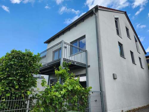Foto - Haus zum Mieten in Lappersdorf 1.300,00 € 145 m²