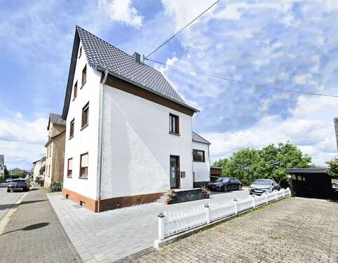 Foto - Haus zum Kaufen in Kasbach Ohlenberg 448.000,00 € 150 m²