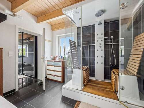 Foto - Haus zum Kaufen in Adelsheim 739.000,00 € 266.81 m²