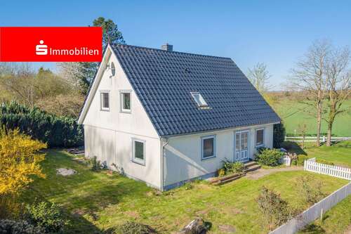 Foto - Haus zum Kaufen in Neudorf-Bornstein 260.000,00 € 141 m²