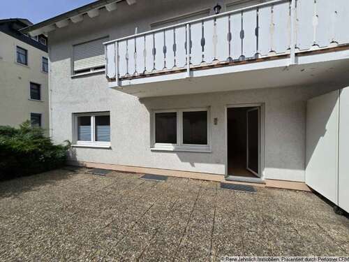 Foto - Wohnung zum Kaufen in Burkhardtsdorf 230.000,00 € 256 m²