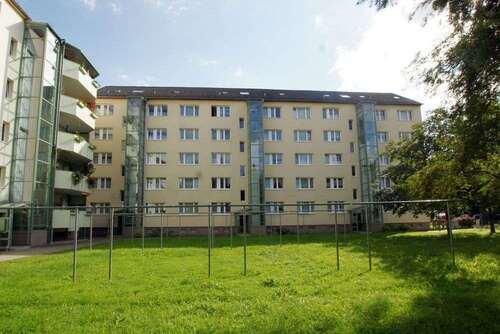 Foto - Wohnung zum Mieten in Plauen 296,03 € 48.93 m²