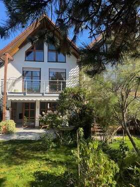 Foto - Haus zum Kaufen in München 990.000,00 € 141 m²