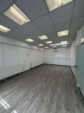 Foto - Büro in Limburgerhof 330,00 € 33 m²