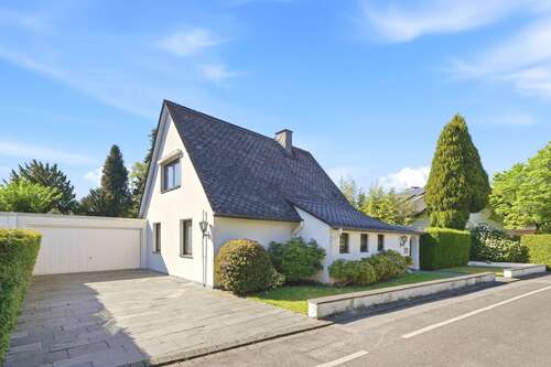 Foto - Haus zum Kaufen in Meerbusch 695.000,00 € 114.43 m²