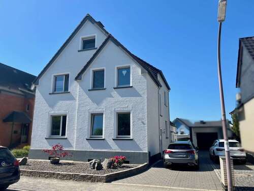 Foto - Haus zum Kaufen in Unna 449.000,00 € 242 m²