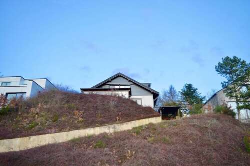 Foto - Haus zum Kaufen in Niederzissen 469.000,00 € 200 m²