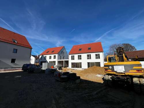 Foto - Haus zum Mieten in Hilgertshausen 1.830,00 € 166 m²