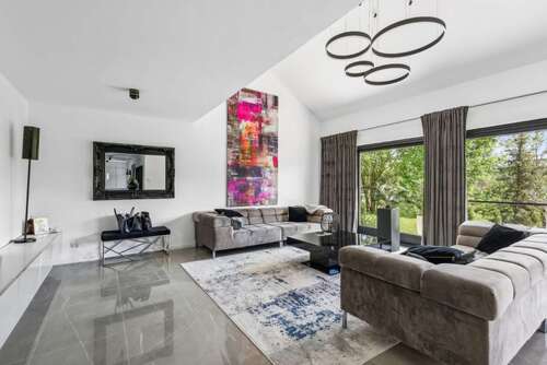 Foto - Haus zum Kaufen in Taunusstein 1.595.000,00 € 446 m²