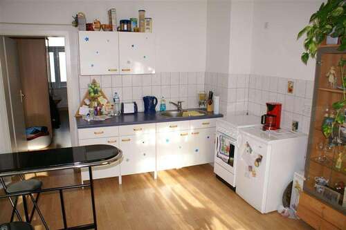 Foto - Wohnung zum Mieten in Halle 340,00 € 52 m²