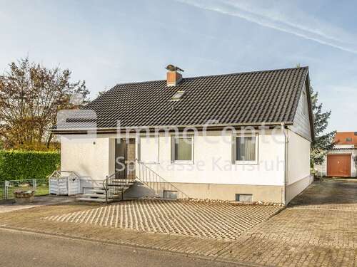 Foto - Haus zum Kaufen in Oberhausen-Rheinhausen 349.000,00 € 140.13 m²