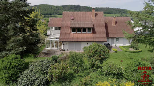 Foto - Haus zum Kaufen in Niederaula-Kerspenhausen 445.000,00 € 211 m²