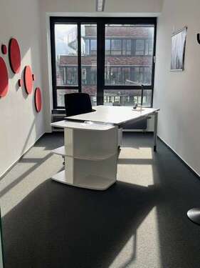 Foto - Büro in Hamburg 790,00 € 32 m² - 790,00&nbsp;EUR Kaltmiete, ca.&nbsp; 32,00&nbsp;m&sup2;
