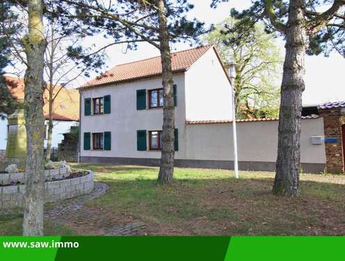 Foto - Haus zum Kaufen in Bitterfeld-Wolfen 95.000,00 € 145 m²