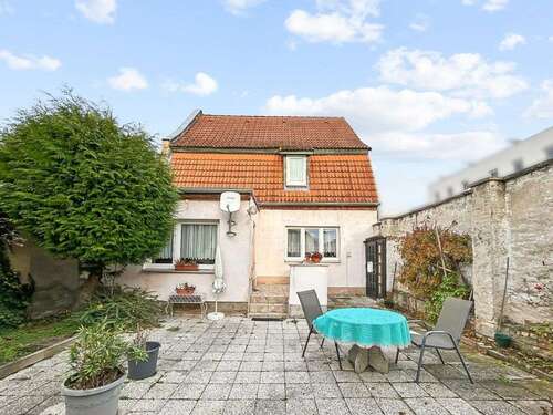 Foto - Haus zum Kaufen in Braunsbedra 120.000,00 € 125.5 m²